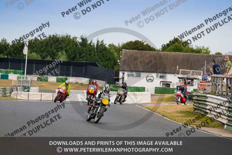 Vintage motorcycle club;eventdigitalimages;mallory park;mallory park trackday photographs;no limits trackdays;peter wileman photography;trackday digital images;trackday photos;vmcc festival 1000 bikes photographs